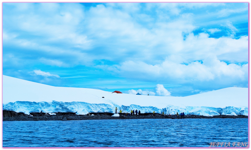 南極Antarctica,南極旅遊,多里安灣 Dorian Bay,庫佛維爾島Cuverville island,極地之旅,達莫角 Damoy Point,鳳凰旅遊,龐洛PONANT郵輪星輝號LE LYRIAL