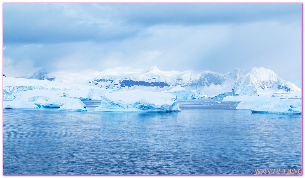 南極Antarctica,南極旅遊,多里安灣 Dorian Bay,庫佛維爾島Cuverville island,極地之旅,達莫角 Damoy Point,鳳凰旅遊,龐洛PONANT郵輪星輝號LE LYRIAL