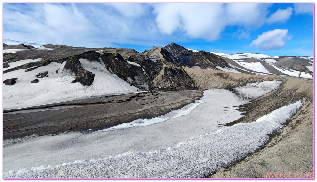 Antarctica,企鵝島Penguin Island,利文斯頓島Livingston Island,南極巡遊,南極旅遊,南極登島,南設得蘭群島South Shetlands,星輝號Le Lyrial,極地之旅,欺騙島,沃克灣漢那角Walker Bay in Hannah Point,特勒風灣Telefon Bay,迪塞普遜島Deception Island,迪肯峰Deacon Peak,鳳凰旅遊,龐洛PONANT郵輪