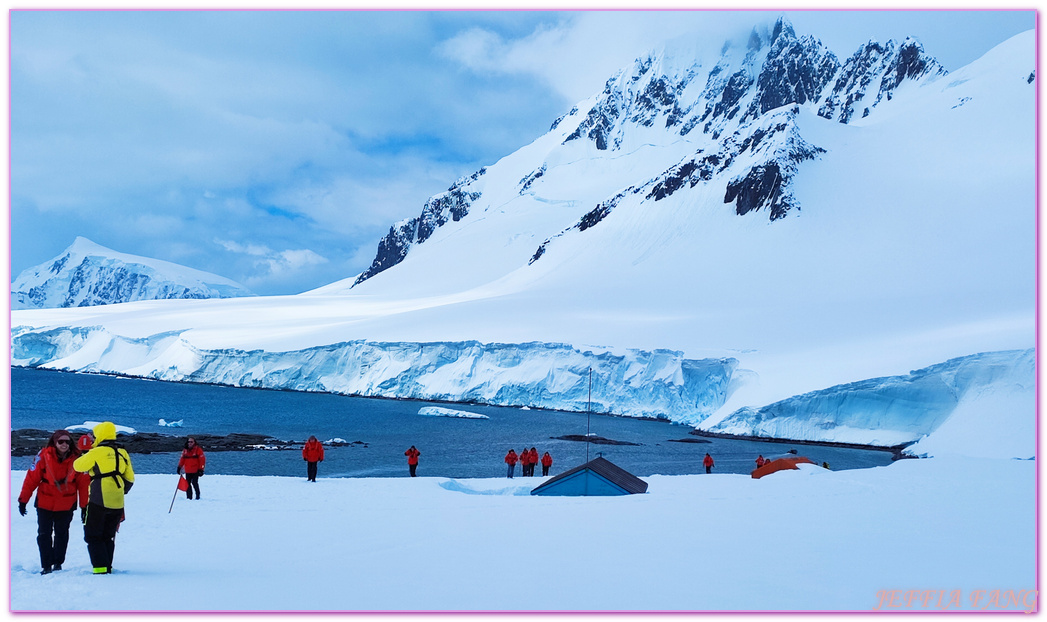 南極Antarctica,南極旅遊,多里安灣 Dorian Bay,庫佛維爾島Cuverville island,極地之旅,達莫角 Damoy Point,鳳凰旅遊,龐洛PONANT郵輪星輝號LE LYRIAL