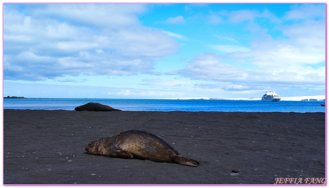 Antarctica,企鵝島Penguin Island,利文斯頓島Livingston Island,南極巡遊,南極旅遊,南極登島,南設得蘭群島South Shetlands,星輝號Le Lyrial,極地之旅,欺騙島,沃克灣漢那角Walker Bay in Hannah Point,特勒風灣Telefon Bay,迪塞普遜島Deception Island,迪肯峰Deacon Peak,鳳凰旅遊,龐洛PONANT郵輪