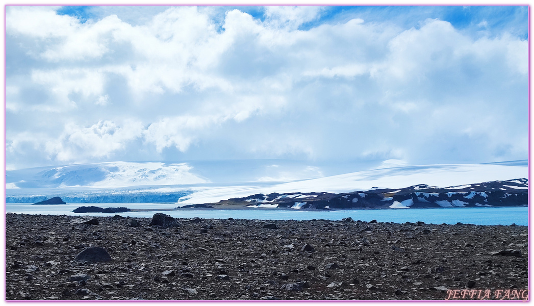 Antarctica,企鵝島Penguin Island,利文斯頓島Livingston Island,南極巡遊,南極旅遊,南極登島,南設得蘭群島South Shetlands,星輝號Le Lyrial,極地之旅,欺騙島,沃克灣漢那角Walker Bay in Hannah Point,特勒風灣Telefon Bay,迪塞普遜島Deception Island,迪肯峰Deacon Peak,鳳凰旅遊,龐洛PONANT郵輪