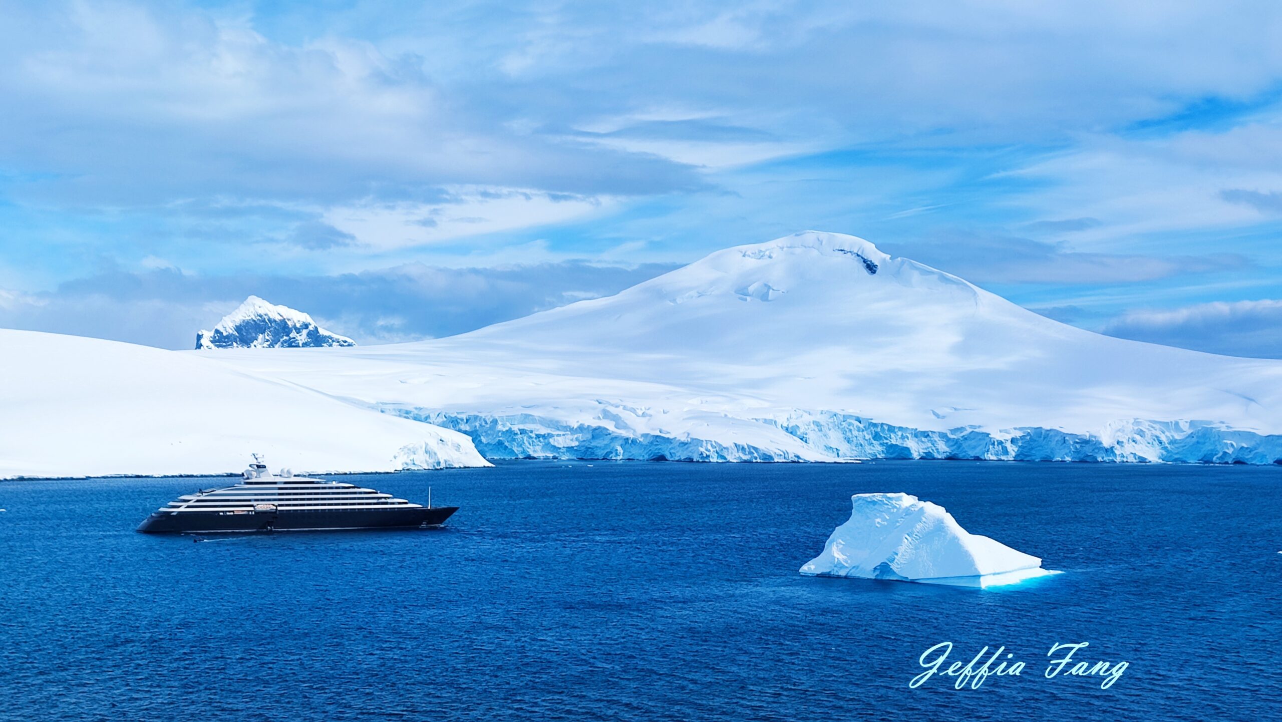 南極Antarctica,南極旅遊,多里安灣 Dorian Bay,庫佛維爾島Cuverville island,極地之旅,達莫角 Damoy Point,鳳凰旅遊,龐洛PONANT郵輪星輝號LE LYRIAL