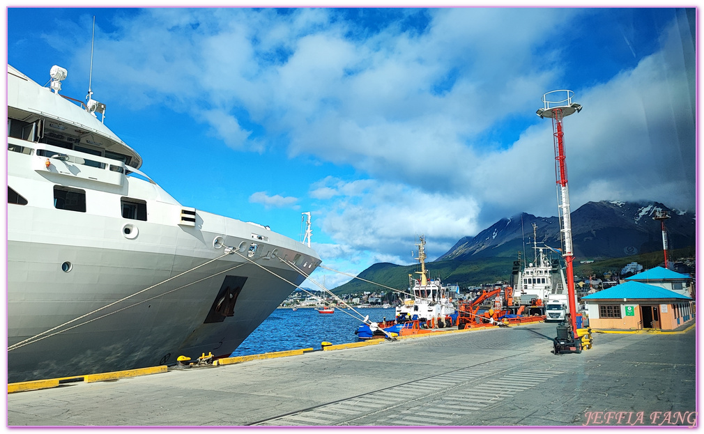 Le Lyrial,PONANT,Ushuaia,世界之南,企鵝牆,南極旅遊,南美洲旅遊,帝王蟹,星輝號,火地島,烏蘇懷亞,阿根廷Argentina,龐洛郵輪