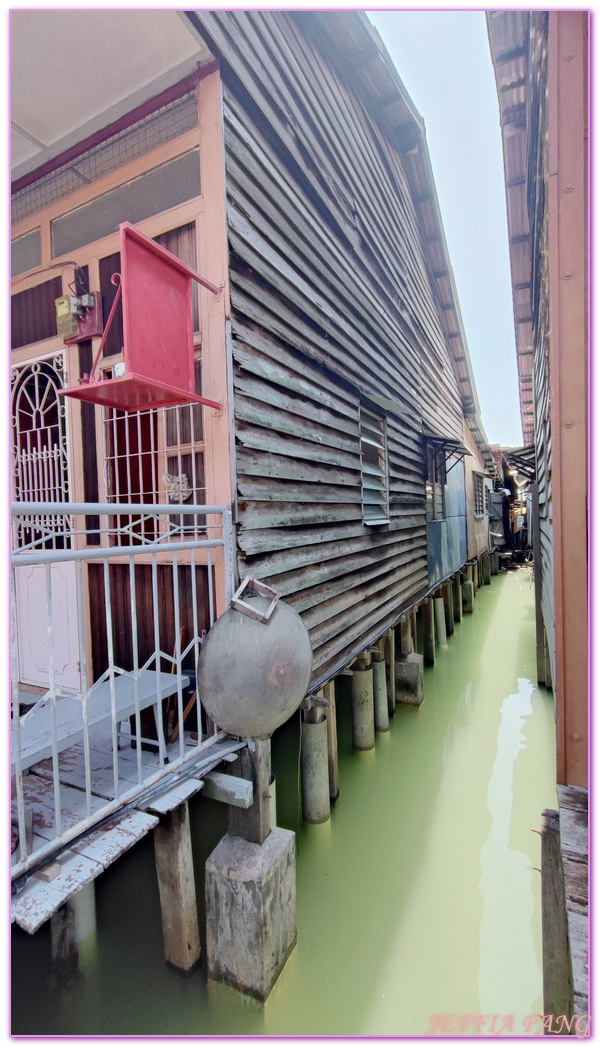 世界文化遺產區,喬治市George Town,姓氏橋 Clan Jetties,姓氏橋 Clan Jetties】最大的「姓周橋Chew Jetty」及最沒有商業氣息的「姓李橋Lee Jetty,檳城Penang,檳城水上村落,馬來西亞旅遊