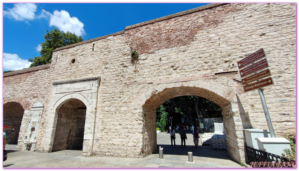 Istanbul,Topkapi Sarayi,伊斯坦堡,伊斯坦堡歷史半島老城區,土耳其Turkiye,土耳其旅遊,托普卡比皇宮,阿何密特二世水池Ahmet III Cesmesi