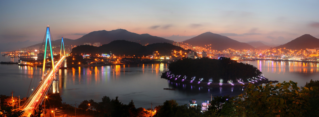 全羅南道Jeollanam Do,突山大橋,韓國旅遊,麗水YEOSU,麗水夜景,麗水小吃一條街,麗水帳棚馬車