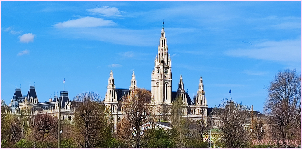 多瑙河Danau River,奧地利Austria,寰宇精品河輪UNIWORD Boutique River Cruises,歐洲深度旅遊,維也納Vienna,維也納瑪麗亞。特蕾莎Maria Theresa廣場,維也納英雄廣場,維也納音樂會,軍事史博物館