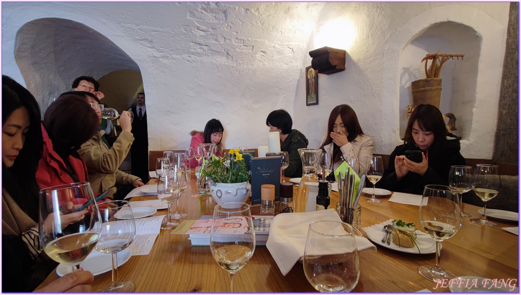 UNIWORD Boutique River Cruises寰宇精品河輪,Weingut 尼古拉霍夫 (Nikolaihof) Wachau,世界上第一個獲得健康葡萄酒獎的酒莊,世界歷史遺產區,奧地利Austria,尼古拉霍夫瓦豪酒莊,杜恩斯堡Durnstien,歐洲深度旅遊,永續旅遊,瓦豪河谷Wachau Valley,生物動力農法Biodynamic Agriculture