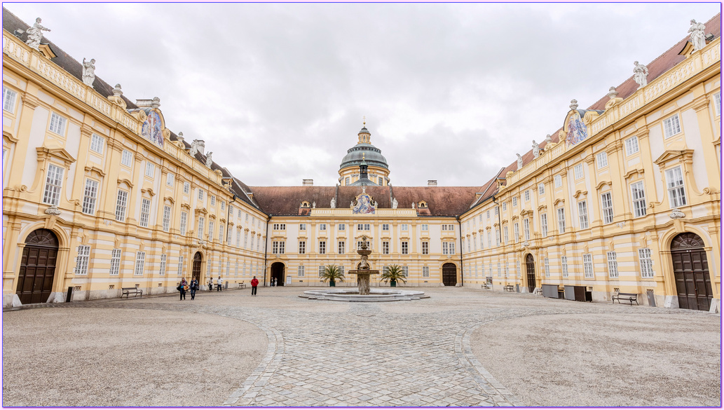 奧地利Austria,寰宇精品河輪UNIWORD Boutique River Cruises,梅爾克Melk,梅爾克修道院圖書館Stift Melk,歐洲深度旅遊,歐洲精品河輪之旅,瓦豪文化景觀Wachau Cultural Landscape,瓦豪河谷Wachau Valley