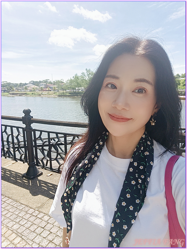 古晉City Tour,古晉KuChing,古晉大伯公廟,古晉老城區,巴都干圓環貓雕像,達雅族豐收祭遊行,馬來西亞Malaysia,馬來西亞旅遊 古晉City Tour,古晉KuChing,古晉大伯公廟,古晉老城區,巴都干圓環貓雕像,達雅族豐收祭遊行,馬來西亞Malaysia,馬來西亞旅遊