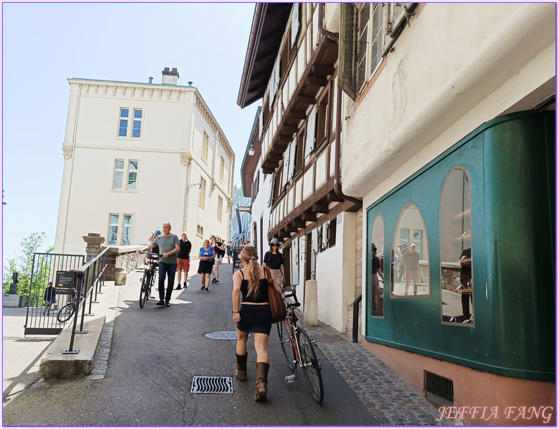 寰宇精品河輪UNIWORD Boutique River Cruises,巴塞爾Basel,巴塞爾大教堂Basler Münste,巴塞爾市政廳Basel Rathaus,歐洲Europe,瑞士Switzerland,聖馬丁噴泉Sevogel Brunnen,萊茵河Rhine River