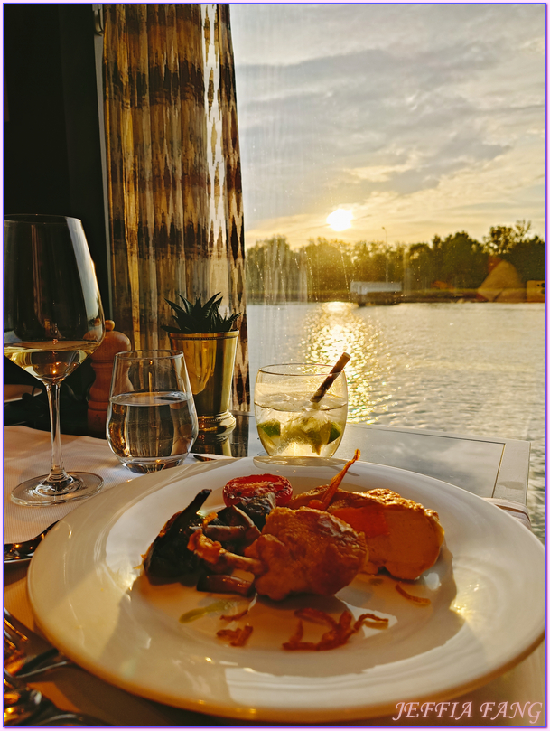 伊莉莎白號S.S. Elisabeth,寰宇精品河輪UNIWORLD Boutique River Cruises,德國Germany,歐洲旅遊,歐洲河輪,法國France,瑞士Switzerland,維多利亞號S.S. Victoria,荷蘭Netherlands,萊茵河中上游河谷