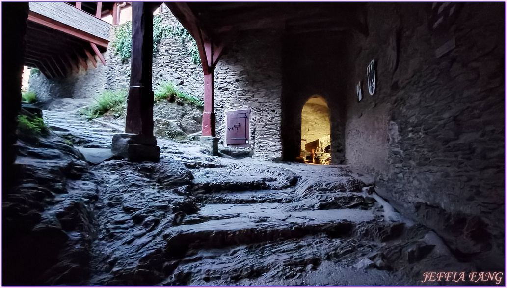 寰宇精品河輪UNIWORLD Boutique River Cruises,布勞巴赫Braubach,歐洲Europe,萊茵河Rhine River,馬克思堡Marksburg Castle 寰宇精品河輪UNIWORLD Boutique River Cruises,布勞巴赫Braubach,歐洲Europe,萊茵河Rhine River,馬克思堡Marksburg Castle