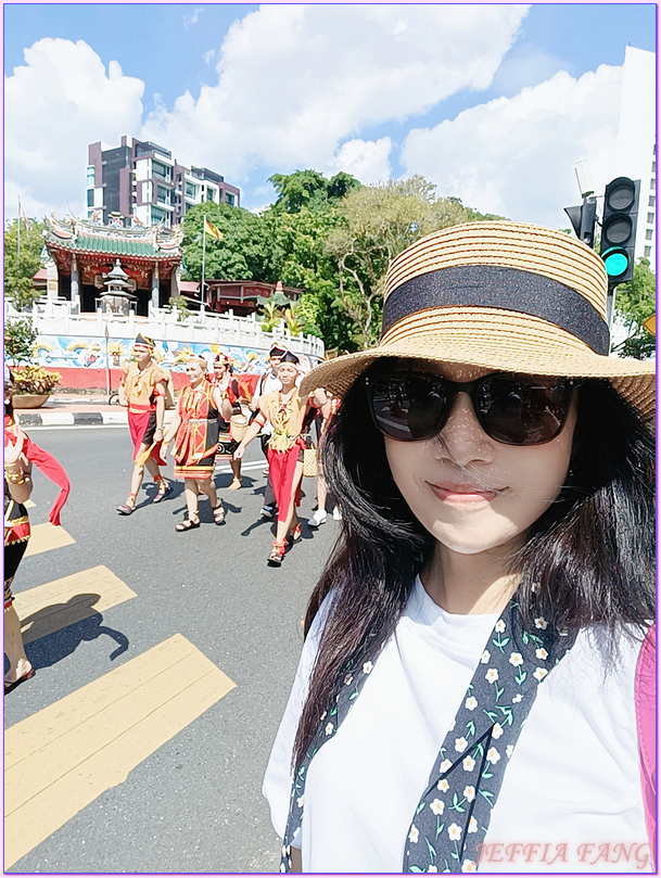 古晉City Tour,古晉KuChing,古晉大伯公廟,古晉老城區,巴都干圓環貓雕像,達雅族豐收祭遊行,馬來西亞Malaysia,馬來西亞旅遊 古晉City Tour,古晉KuChing,古晉大伯公廟,古晉老城區,巴都干圓環貓雕像,達雅族豐收祭遊行,馬來西亞Malaysia,馬來西亞旅遊