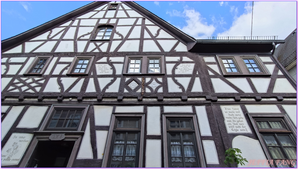 寰宇精品河輪UNIWORLD Boutique River Cruises,布勞巴赫老城區Braubach Village,歐洲Europe,萊茵河Rhine River,馬克思堡Marksburg Castle 寰宇精品河輪UNIWORLD Boutique River Cruises,布勞巴赫老城區Braubach Village,歐洲Europe,萊茵河Rhine River,馬克思堡Marksburg Castle