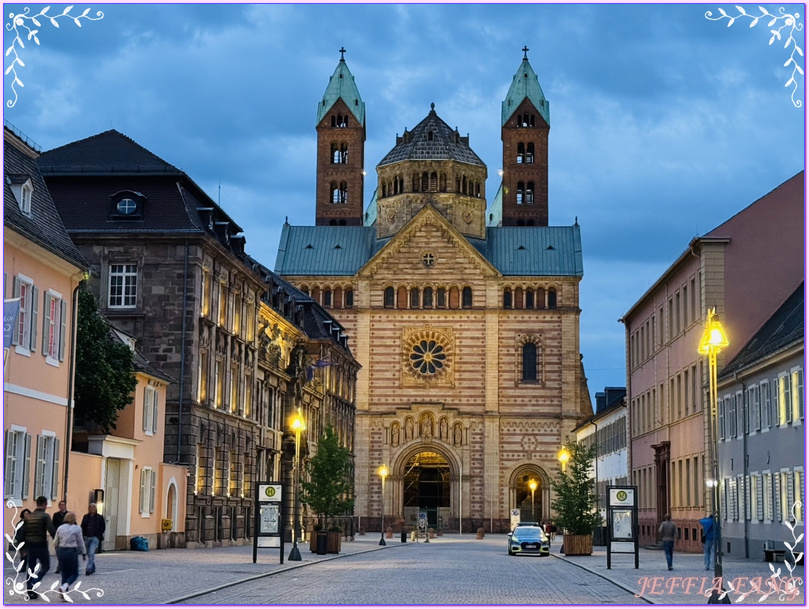 三一教堂Dreifaltigkeitskirche,寰宇精品河輪UNIWORLD Boutique River Cruises,德國Germany,德國斯派爾Speyer,抗議紀念教堂Gedächtniskirche,斯派爾主教堂,斯派爾舊城門,歐洲Europe,萊茵河Rhine River 三一教堂Dreifaltigkeitskirche,寰宇精品河輪UNIWORLD Boutique River Cruises,德國Germany,德國斯派爾Speyer,抗議紀念教堂Gedächtniskirche,斯派爾主教堂,斯派爾舊城門,歐洲Europe,萊茵河Rhine River