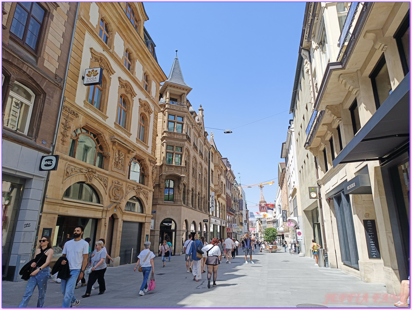 寰宇精品河輪UNIWORD Boutique River Cruises,巴塞爾Basel,巴塞爾大教堂Basler Münste,巴塞爾市政廳Basel Rathaus,歐洲Europe,瑞士Switzerland,聖馬丁噴泉Sevogel Brunnen,萊茵河Rhine River