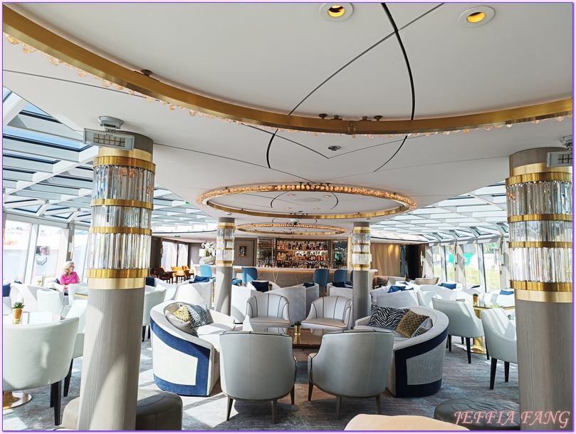 伊莉莎白號S.S. Elisabeth,寰宇精品河輪UNIWORLD Boutique River Cruises,德國Germany,歐洲河輪,法國France,瑞士Switzerland,維多利亞號S.S. Victoria,荷蘭Netherlands,萊茵河Rhine River,萊茵河中上游河谷