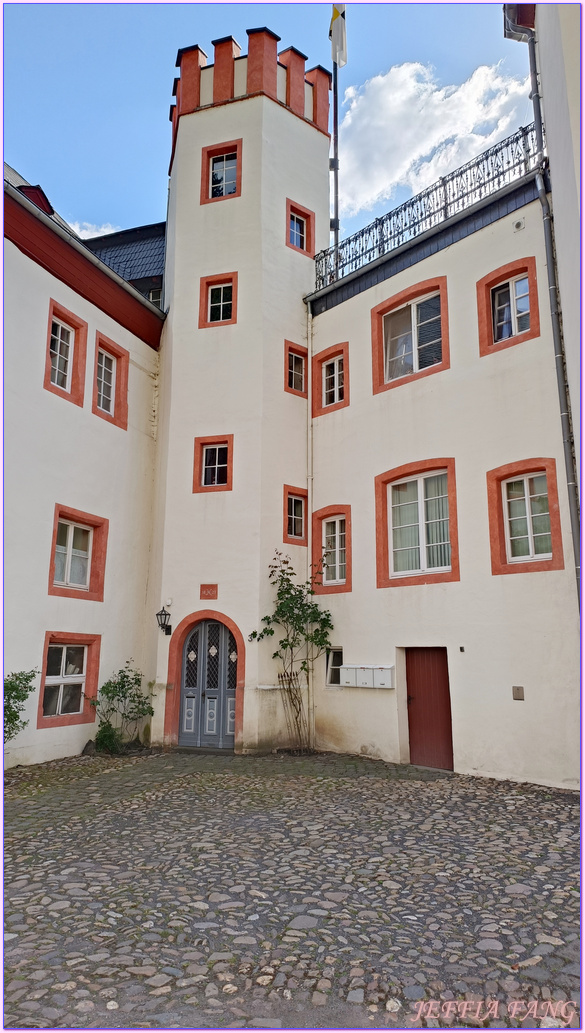 寰宇精品河輪UNIWORLD Boutique River Cruises,布勞巴赫老城區Braubach Village,歐洲Europe,萊茵河Rhine River,馬克思堡Marksburg Castle 寰宇精品河輪UNIWORLD Boutique River Cruises,布勞巴赫老城區Braubach Village,歐洲Europe,萊茵河Rhine River,馬克思堡Marksburg Castle
