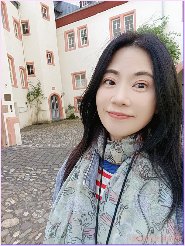 寰宇精品河輪UNIWORLD Boutique River Cruises,布勞巴赫老城區Braubach Village,歐洲Europe,萊茵河Rhine River,馬克思堡Marksburg Castle 寰宇精品河輪UNIWORLD Boutique River Cruises,布勞巴赫老城區Braubach Village,歐洲Europe,萊茵河Rhine River,馬克思堡Marksburg Castle