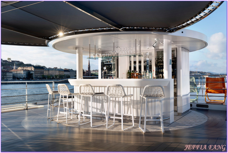 伊莉莎白號S.S. Elisabeth,寰宇精品河輪UNIWORLD Boutique River Cruises,德國Germany,歐洲河輪,法國France,瑞士Switzerland,維多利亞號S.S. Victoria,荷蘭Netherlands,萊茵河Rhine River,萊茵河中上游河谷