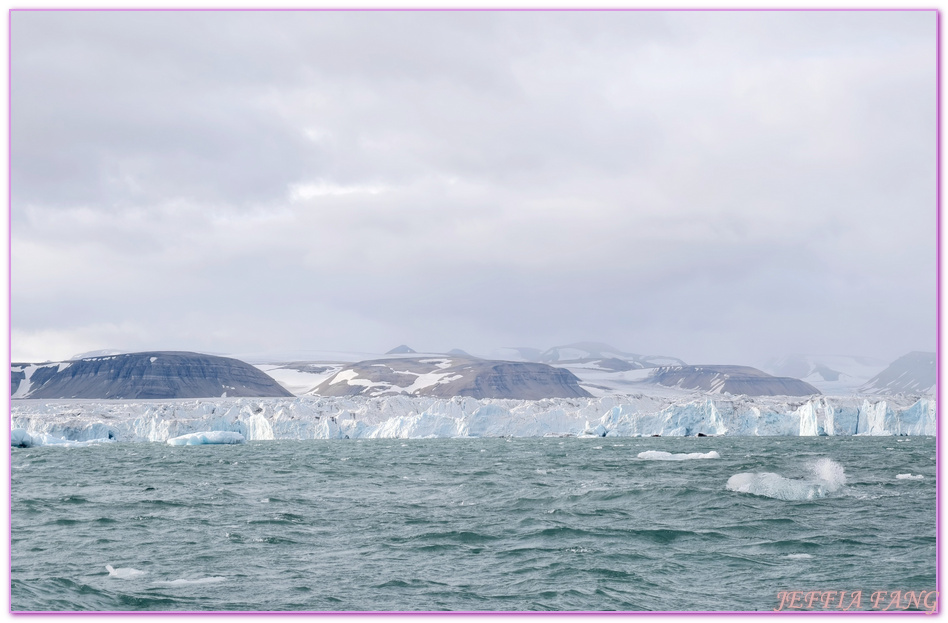 內格里冰川Negribreen,北極Arctic,指揮官夏古號Le Commandant Charcot,斯匹茲卑爾根島Spitsbergen,斯瓦爾巴群島Svalbard,極地之旅,龐洛PONANT郵輪 內格里冰川Negribreen,北極Arctic,指揮官夏古號Le Commandant Charcot,斯匹茲卑爾根島Spitsbergen,斯瓦爾巴群島Svalbard,極地之旅,龐洛PONANT郵輪