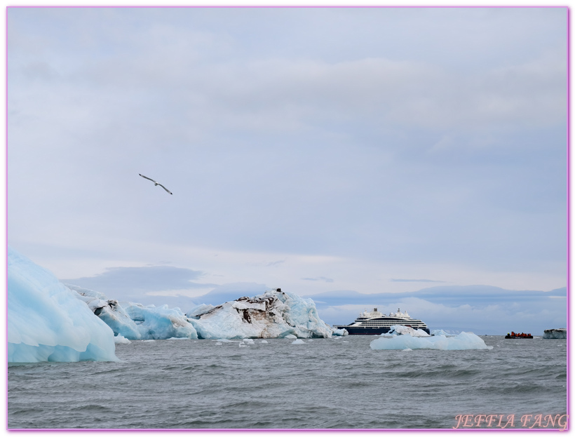 內格里冰川Negribreen,北極Arctic,指揮官夏古號Le Commandant Charcot,斯匹茲卑爾根島Spitsbergen,斯瓦爾巴群島Svalbard,極地之旅,龐洛PONANT郵輪 內格里冰川Negribreen,北極Arctic,指揮官夏古號Le Commandant Charcot,斯匹茲卑爾根島Spitsbergen,斯瓦爾巴群島Svalbard,極地之旅,龐洛PONANT郵輪