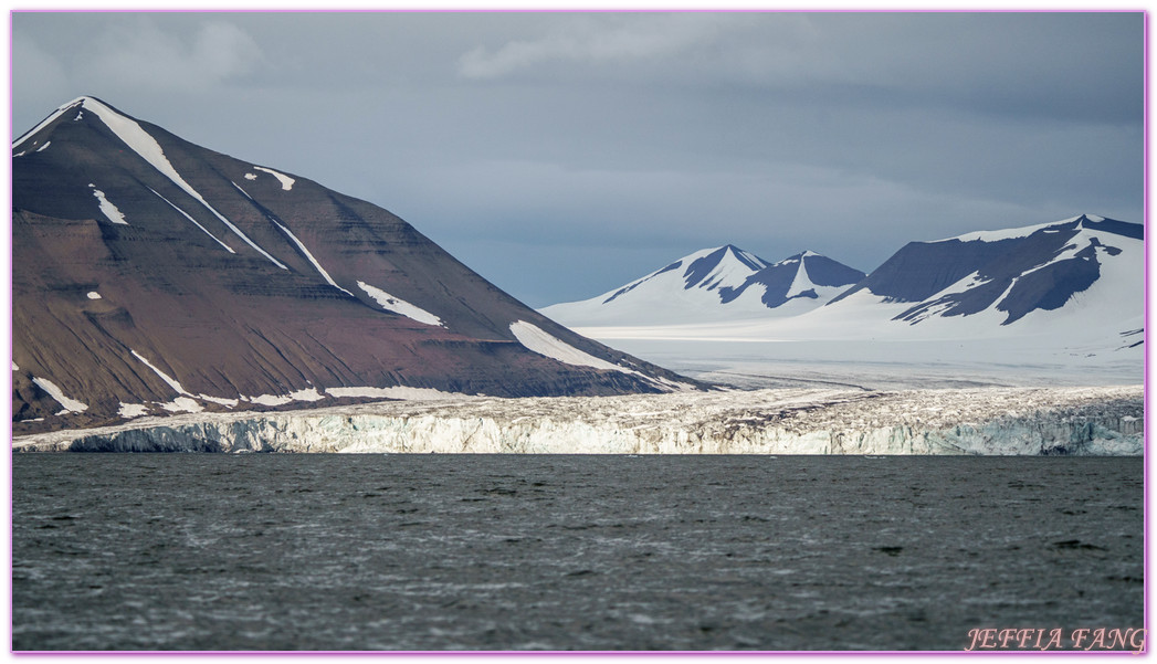 勒倫布克塔Rorenbukta,北極Arctic,指揮官夏古號Le Commandant Charcot,斯匹茲卑爾根島Spitsbergen,極地之旅,龐洛PONANT郵輪 勒倫布克塔Rorenbukta,北極Arctic,指揮官夏古號Le Commandant Charcot,斯匹茲卑爾根島Spitsbergen,極地之旅,龐洛PONANT郵輪