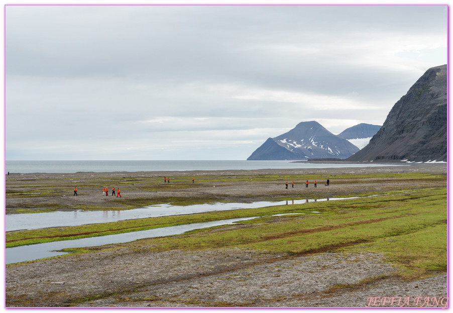 勒倫布克塔Rorenbukta,北極Arctic,指揮官夏古號Le Commandant Charcot,斯匹茲卑爾根島Spitsbergen,極地之旅,龐洛PONANT郵輪 勒倫布克塔Rorenbukta,北極Arctic,指揮官夏古號Le Commandant Charcot,斯匹茲卑爾根島Spitsbergen,極地之旅,龐洛PONANT郵輪