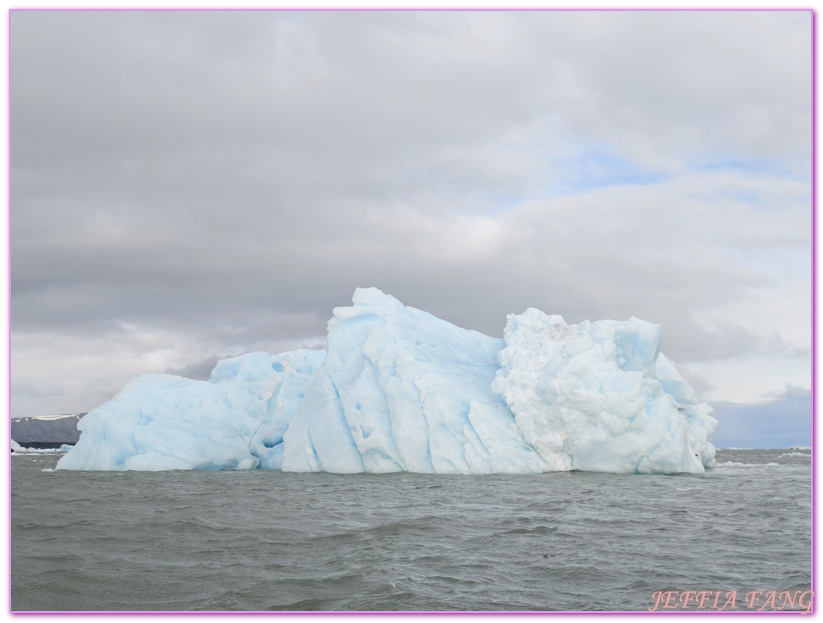 內格里冰川Negribreen,北極Arctic,指揮官夏古號Le Commandant Charcot,斯匹茲卑爾根島Spitsbergen,斯瓦爾巴群島Svalbard,極地之旅,龐洛PONANT郵輪 內格里冰川Negribreen,北極Arctic,指揮官夏古號Le Commandant Charcot,斯匹茲卑爾根島Spitsbergen,斯瓦爾巴群島Svalbard,極地之旅,龐洛PONANT郵輪