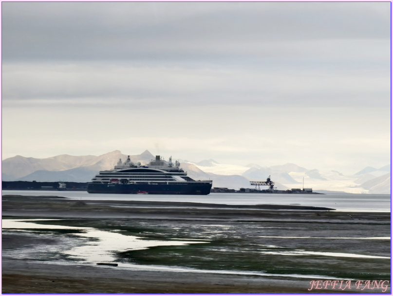 Green Dog Svalbard,世界最北的城市,北極Arctic,指揮官夏古號Le Commandant Charcot,挪威Norway,斯匹茲卑爾根島Spitsbergen,斯瓦爾巴全球種子庫,斯瓦爾巴群島Svalbard,朗伊爾大街,極地之旅,龐洛PONANT郵輪