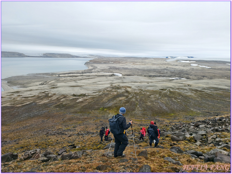 北極Arctic,指揮官夏古號Le Commandant Charcot,極地之旅,極地健行Polar Hike,極地探險,極地跳水Polar Plunge,龐洛PONANT郵輪