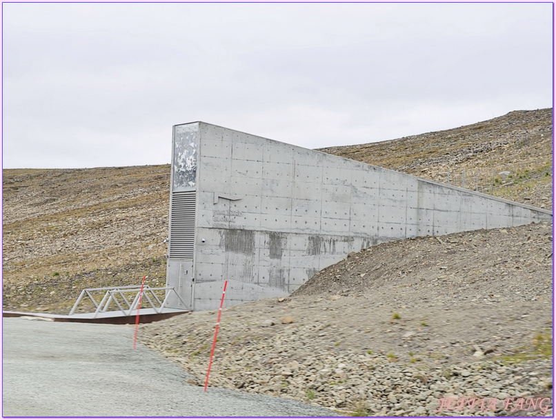 Green Dog Svalbard,世界最北的城市,北極Arctic,指揮官夏古號Le Commandant Charcot,挪威Norway,斯匹茲卑爾根島Spitsbergen,斯瓦爾巴全球種子庫,斯瓦爾巴群島Svalbard,朗伊爾大街,極地之旅,龐洛PONANT郵輪