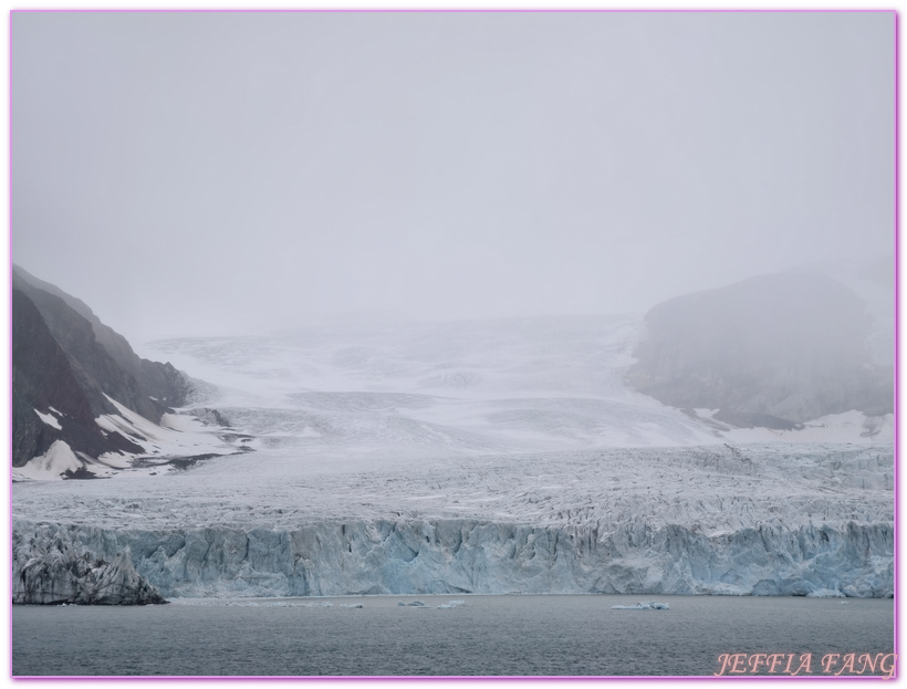 北極Arctic,布爾格布克塔Burgerbukta峽灣,指揮官夏古號Le Commandant Charcot,斯匹茲卑爾根島Spitsbergen,極地之旅,維貝布林Wibebreen冰川,龐洛PONANT郵輪 北極Arctic,布爾格布克塔Burgerbukta峽灣,指揮官夏古號Le Commandant Charcot,斯匹茲卑爾根島Spitsbergen,極地之旅,維貝布林Wibebreen冰川,龐洛PONANT郵輪