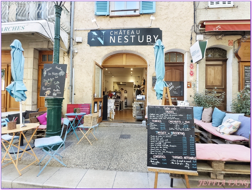 Rocher et grottes troglodytes de Cotignac,普羅旺斯Provence,法國France,法國旅遊,科蒂尼亞克 Cotignac
