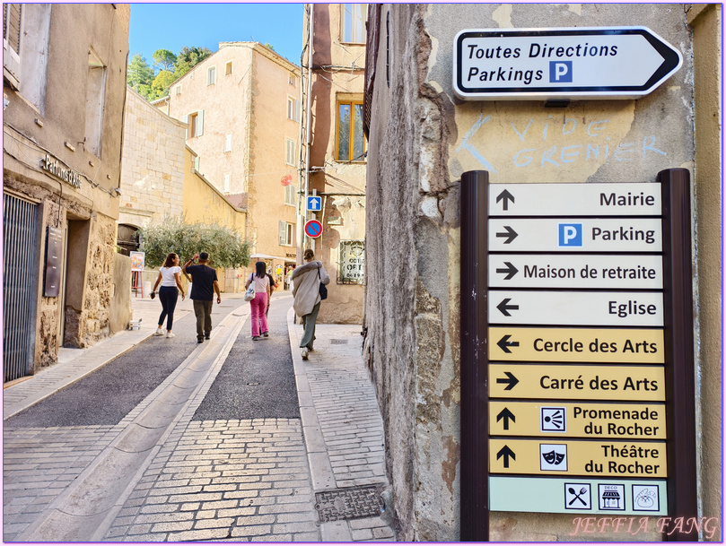 Rocher et grottes troglodytes de Cotignac,普羅旺斯Provence,法國France,法國旅遊,科蒂尼亞克 Cotignac