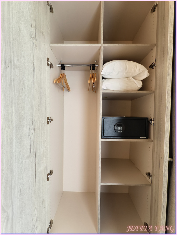 戈爾德Gordes,普羅旺斯Provence,沃克呂茲省Vaucluse,法國France,法國旅遊,馬斯德拉塞南科勒酒店 Mas de la Senancole 戈爾德Gordes,普羅旺斯Provence,沃克呂茲省Vaucluse,法國France,法國旅遊,馬斯德拉塞南科勒酒店 Mas de la Senancole