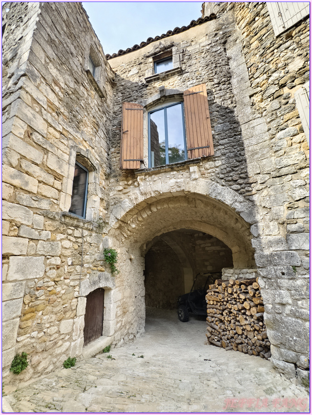 呂貝隆Luberon,奧佩德-勒-維埃Oppède-le-Vieux,奧佩德古城 Oppède le Vieux village,普羅旺斯Provence,沃克呂茲省Vaucluse,法國France,法國旅遊 呂貝隆Luberon,奧佩德-勒-維埃Oppède-le-Vieux,奧佩德古城 Oppède le Vieux village,普羅旺斯Provence,沃克呂茲省Vaucluse,法國France,法國旅遊