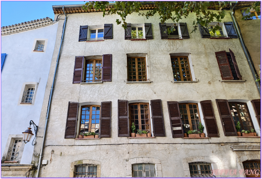 Rocher et grottes troglodytes de Cotignac,普羅旺斯Provence,法國France,法國旅遊,科蒂尼亞克 Cotignac