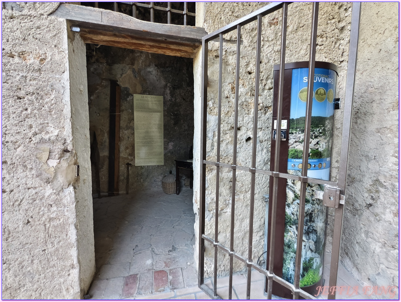 Rocher et grottes troglodytes de Cotignac,普羅旺斯Provence,法國France,法國旅遊,科蒂尼亞克 Cotignac