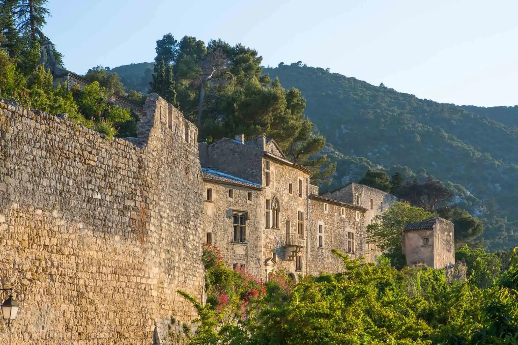呂貝隆Luberon,奧佩德-勒-維埃Oppède-le-Vieux,奧佩德古城 Oppède le Vieux village,普羅旺斯Provence,沃克呂茲省Vaucluse,法國France,法國旅遊 呂貝隆Luberon,奧佩德-勒-維埃Oppède-le-Vieux,奧佩德古城 Oppède le Vieux village,普羅旺斯Provence,沃克呂茲省Vaucluse,法國France,法國旅遊