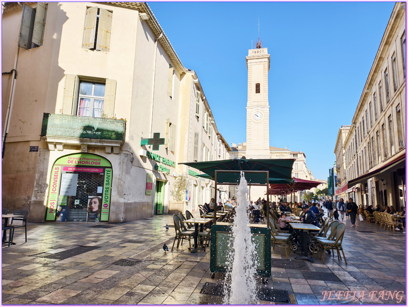 世界文化遺產,加爾Gard,奧克西塔尼Occitanie,尼姆Nimes,尼姆競技場Les Arènes de Nîmes,方形神殿Maison Carrée 世界文化遺產,加爾Gard,奧克西塔尼Occitanie,尼姆Nimes,尼姆競技場Les Arènes de Nîmes,方形神殿Maison Carrée