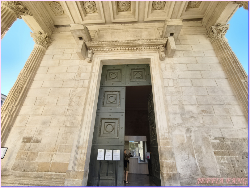 世界文化遺產,加爾Gard,奧克西塔尼Occitanie,尼姆Nimes,尼姆競技場Les Arènes de Nîmes,方形神殿Maison Carrée 世界文化遺產,加爾Gard,奧克西塔尼Occitanie,尼姆Nimes,尼姆競技場Les Arènes de Nîmes,方形神殿Maison Carrée