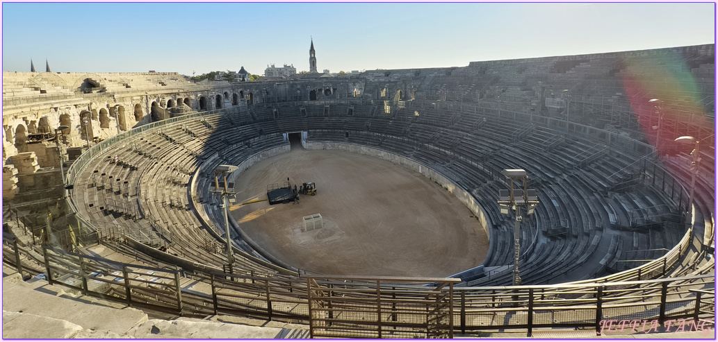 世界文化遺產,加爾Gard,奧克西塔尼Occitanie,尼姆Nimes,尼姆競技場Les Arènes de Nîmes,方形神殿Maison Carrée 世界文化遺產,加爾Gard,奧克西塔尼Occitanie,尼姆Nimes,尼姆競技場Les Arènes de Nîmes,方形神殿Maison Carrée
