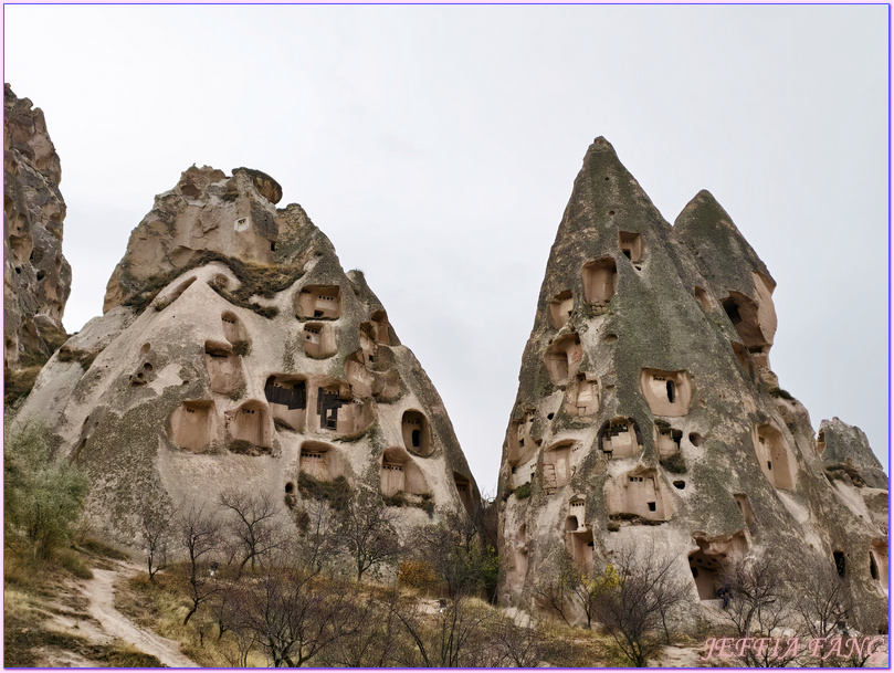 卡帕多奇亞Cappadocia,土耳其Turkiye,土耳其旅遊,格雷梅Goreme,烏奇沙城堡Uchisar Castle,獵人谷Hunting Valley,駱駝岩Camel Rock,鴿子谷Pigeon Valley