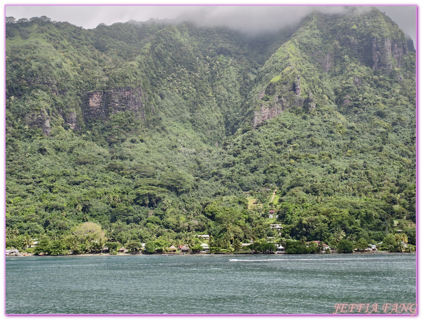 保羅高更號郵輪Paul Gauguin Cruises,大溪地Tahiti,法屬玻里尼西亞FrenchPolynesia,社會群島Society Islands,茉莉亞島Moorea,龐洛PONANT郵輪